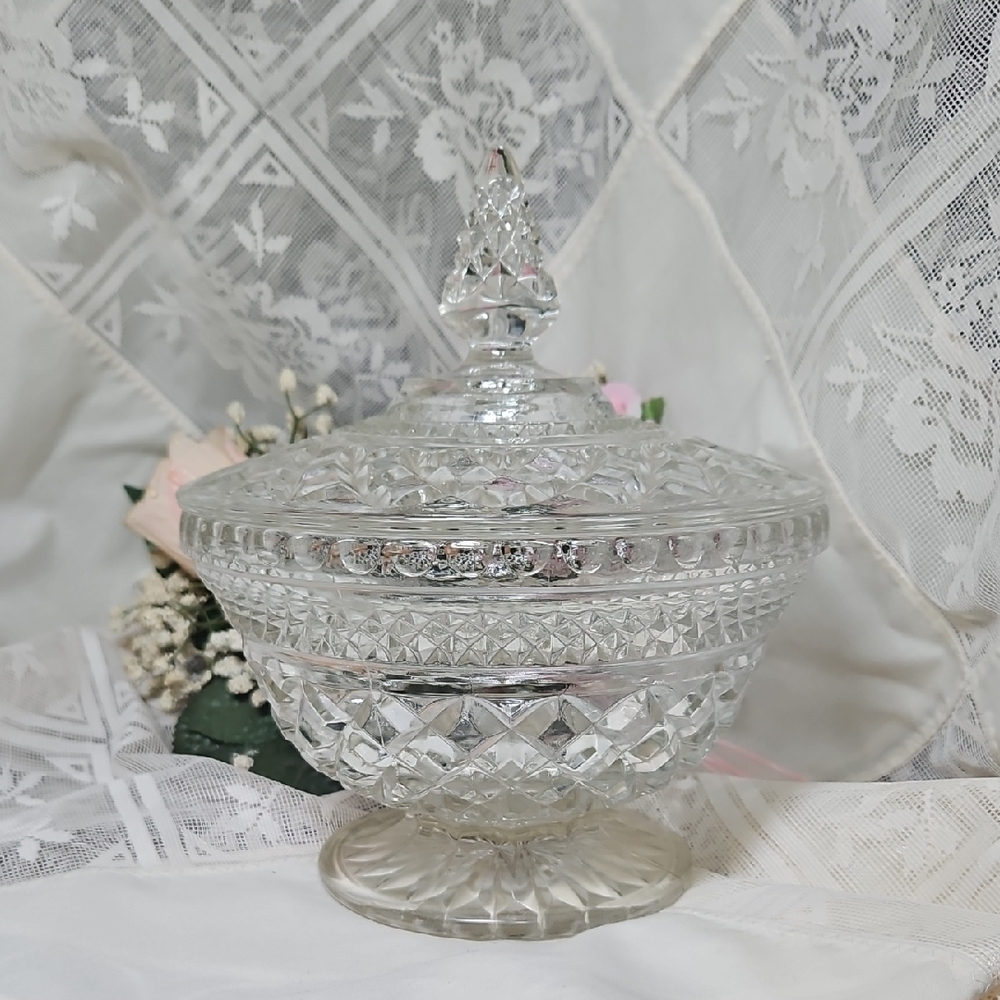 Elegant Crystal Candy Dish